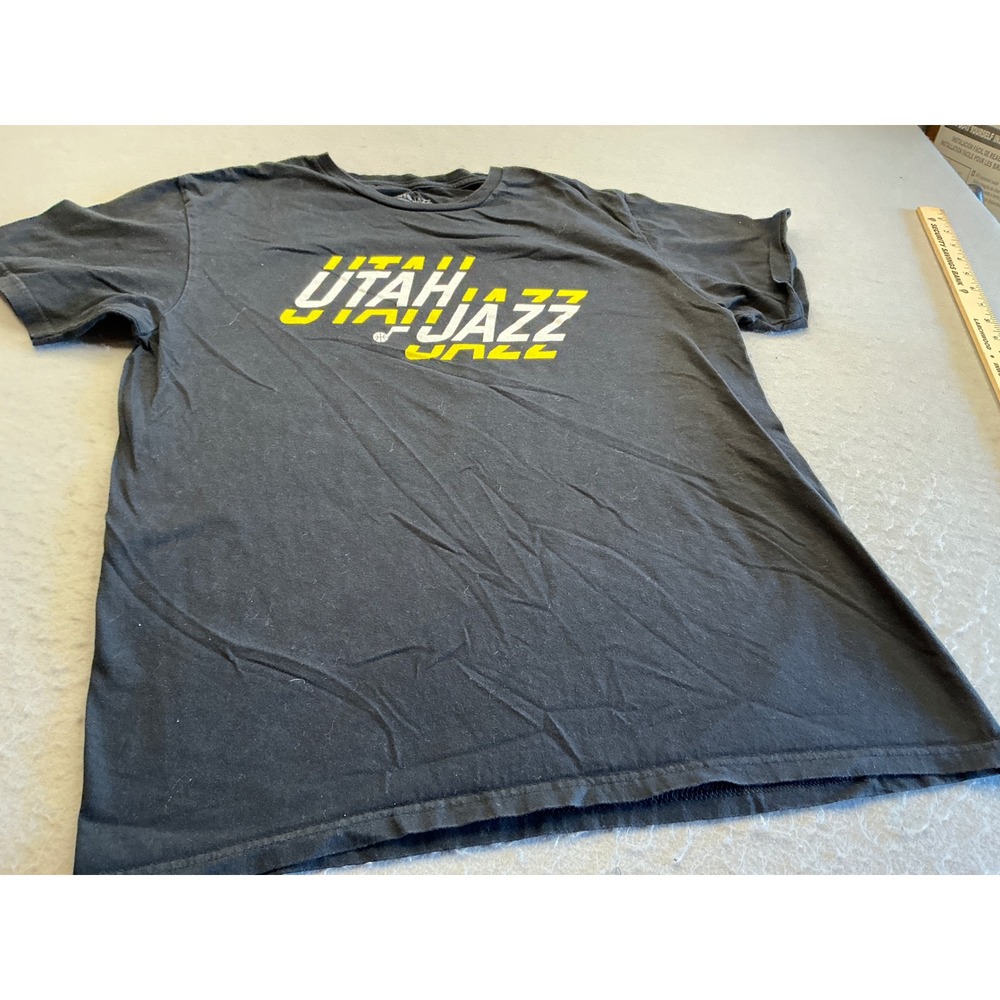 Utah Jazz NBA T-Shirt Graphic Logo Black‎ Mens Size Large Basketball Fan Gear